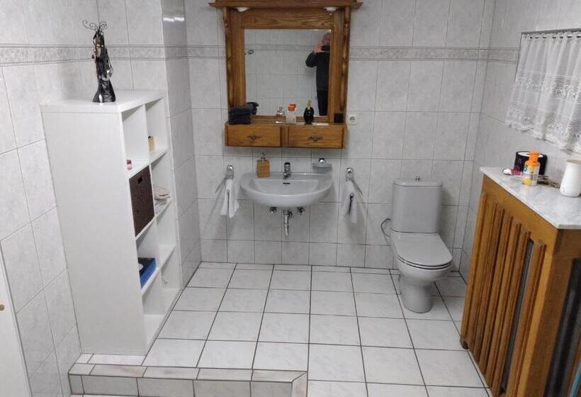 Pokój Basic, Breakfast In Bed