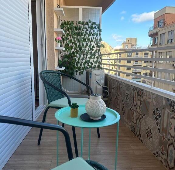 استودیوی استاندارد, Estudio Dreams Alicante