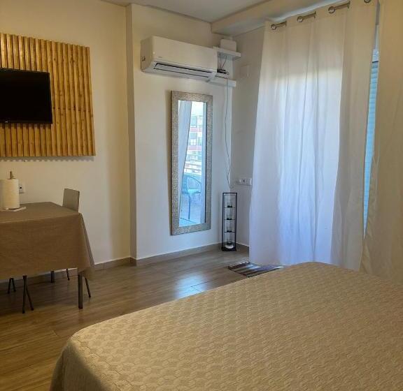 스탠다드 스튜디오, Estudio Dreams Alicante