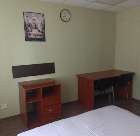 اتاق اکونومی, Hostel Krone Gok Zatishok