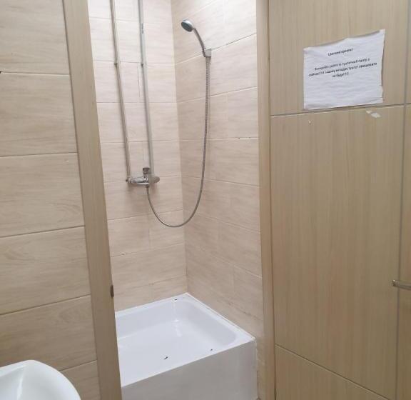 اتاق خانوادگی, Hostel Krone Gok Zatishok