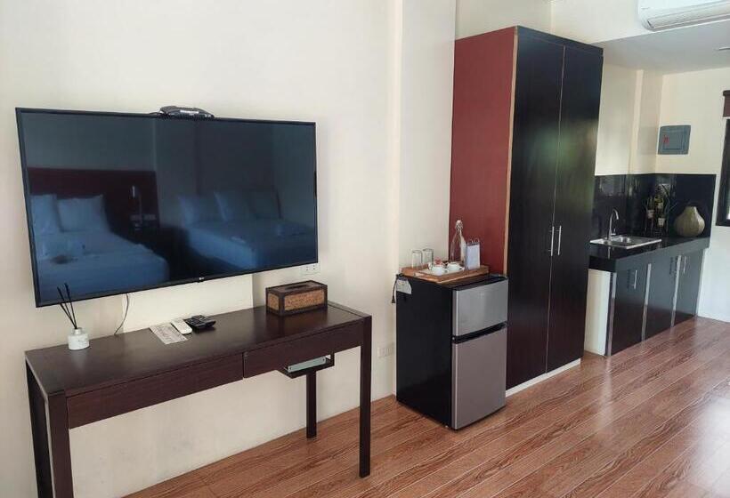 اتاق استاندارد چهار تخته, Maclare Resort