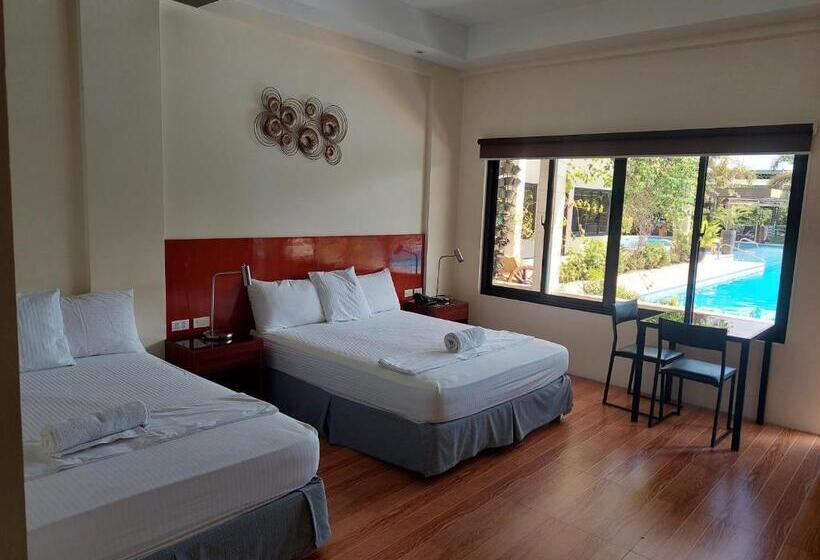4인용 스탠다드 룸, Maclare Resort