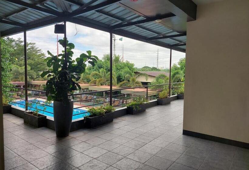 스위트, Maclare Resort