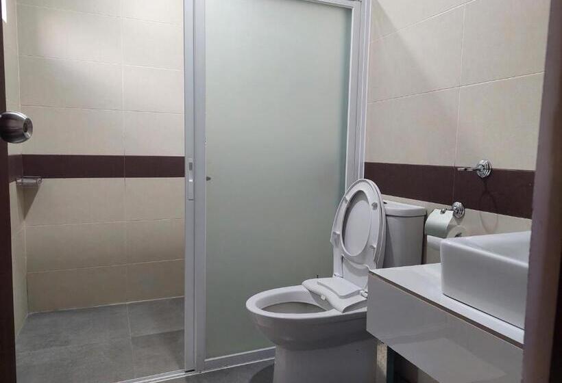 스위트, Maclare Resort