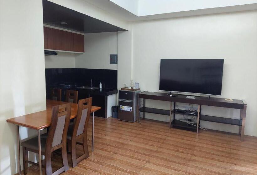 سوییت, Maclare Resort