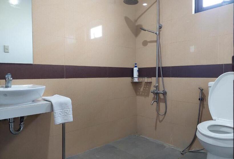 اتاق استاندارد چهار تخته, Maclare Resort