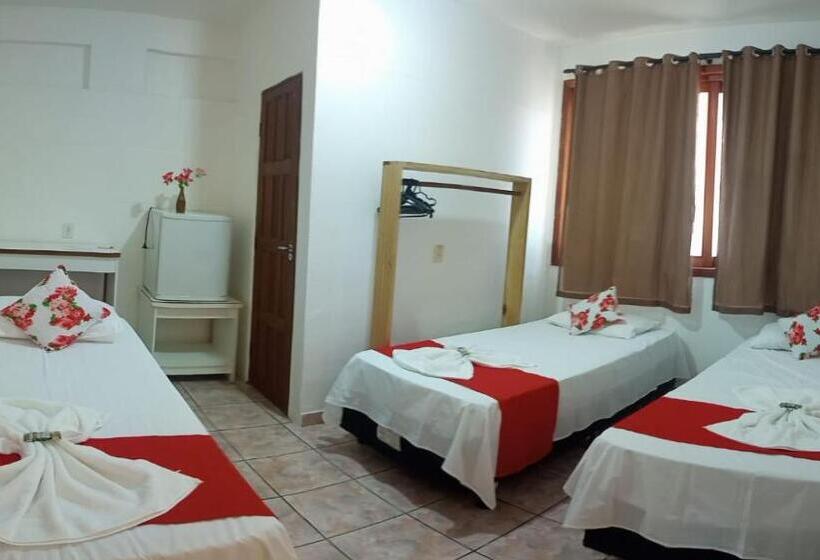 اتاق ساده سه‌ نفره, Pousada Recanto Da Vila