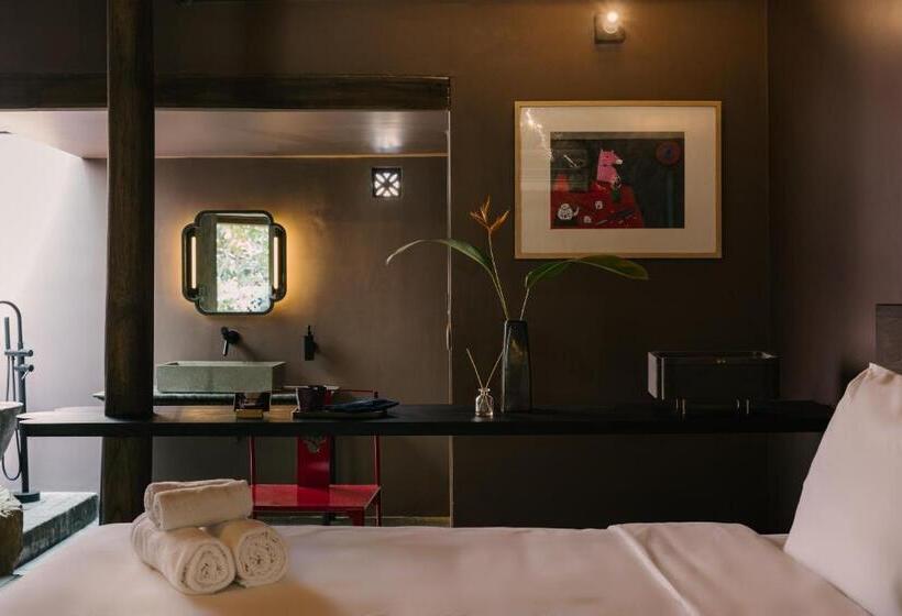 اتاق لوکس با تخت بزرگ, Toki Retreat Vân Long