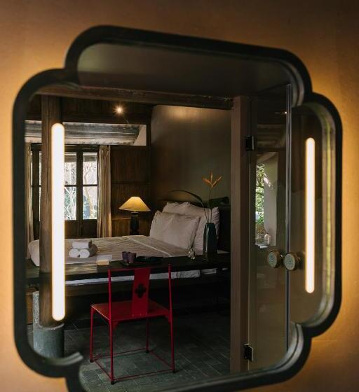 اتاق لوکس با تخت بزرگ, Toki Retreat Vân Long