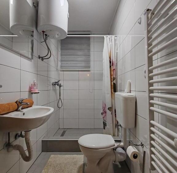 آپارتمان 1 خوابه, Apartments Planinski Raj