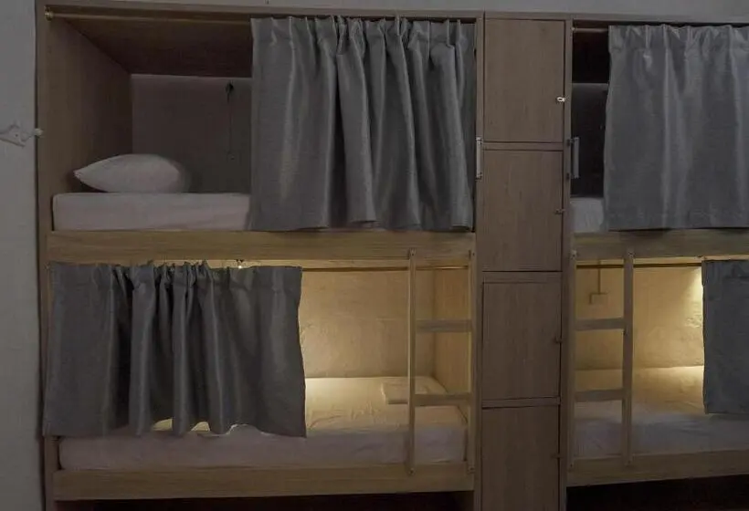 Vuode Makuusalissa, Hostal Casablanca