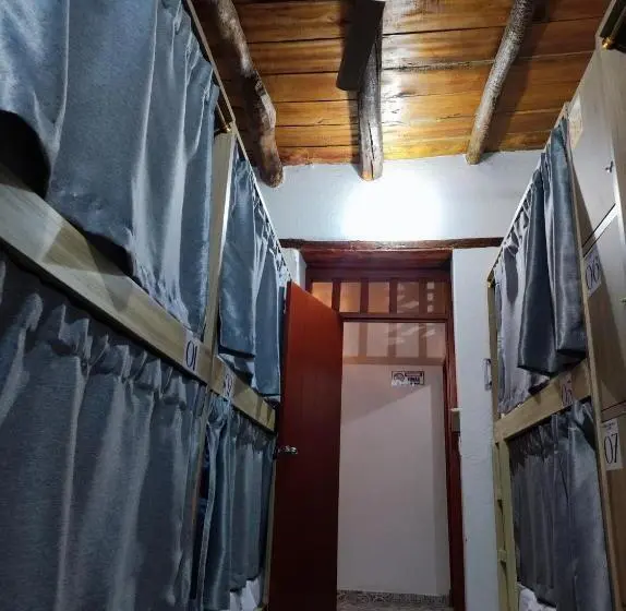Vuode Makuusalissa, Hostal Casablanca