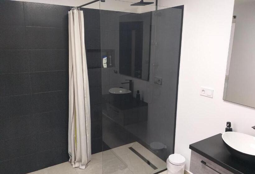 标准间带露台, Luxury Runk House