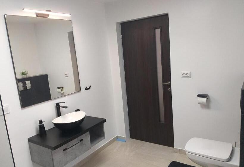 Номер Стандарт с Террасой, Luxury Runk House