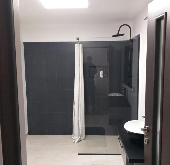 Номер Стандарт с Террасой, Luxury Runk House