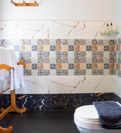 بنجلو قياسى 3 غرف نوم, House Of Hive, Gethiya