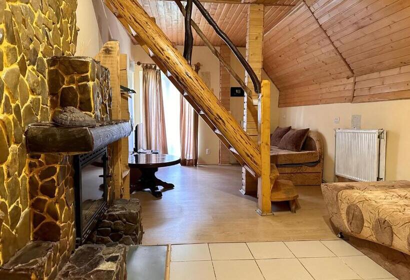 バルコニー付きスタンダードトリプルルーム, альтана