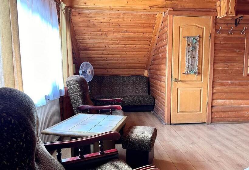 スタンダードトリプルルーム, альтана