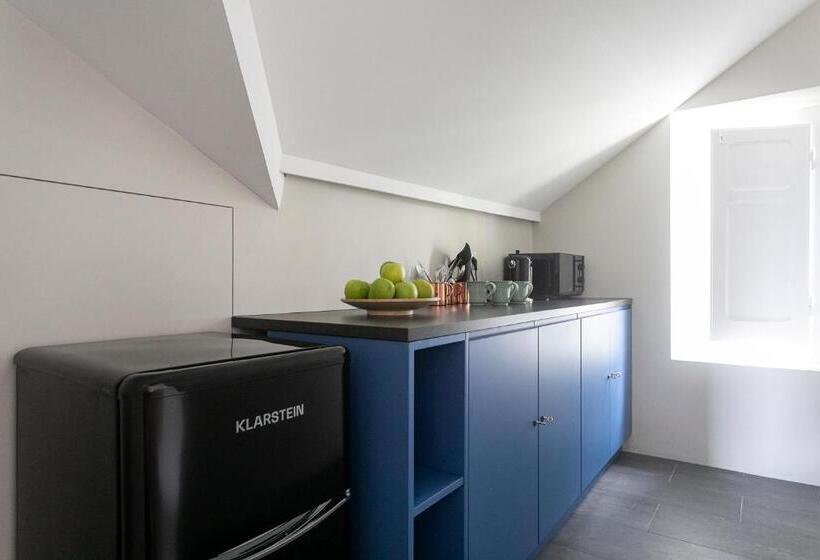 استودیوی لوکس, Casa Portuguesa Charming House