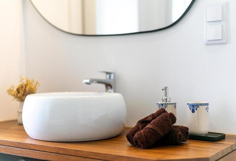 استودیوی لوکس, Casa Portuguesa Charming House