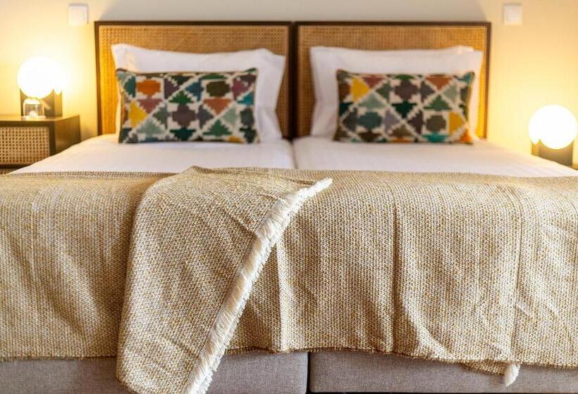 استودیوی لوکس, Casa Portuguesa Charming House