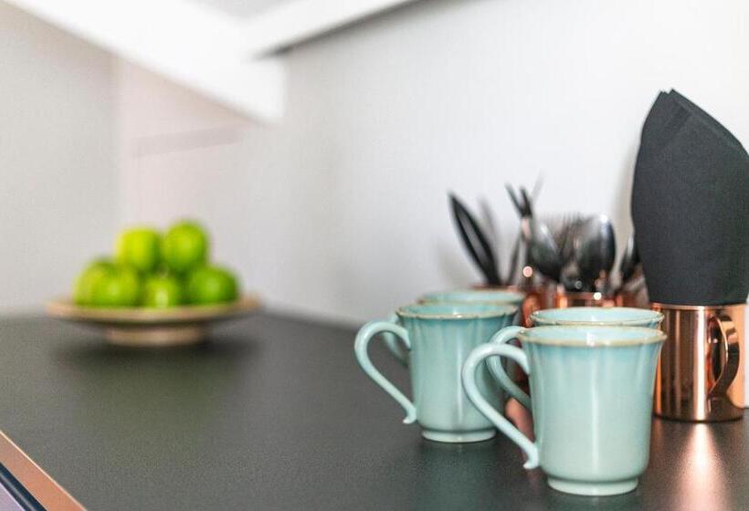 استودیوی لوکس, Casa Portuguesa Charming House