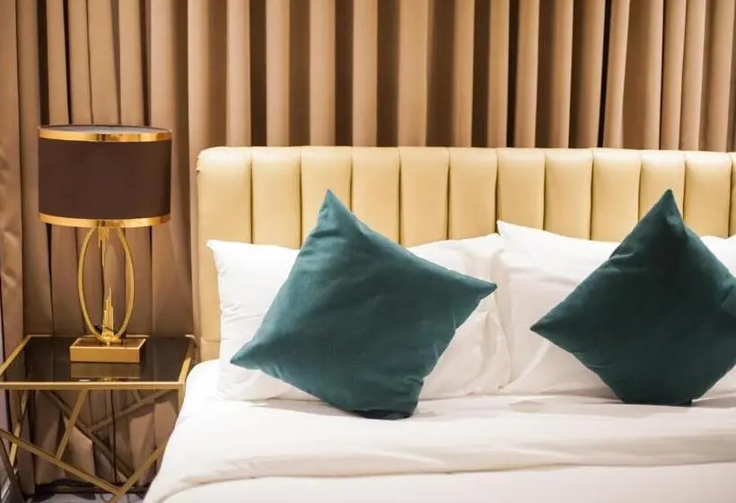 Standard-huone Jaettu Kylpyhuone, Solano Residences