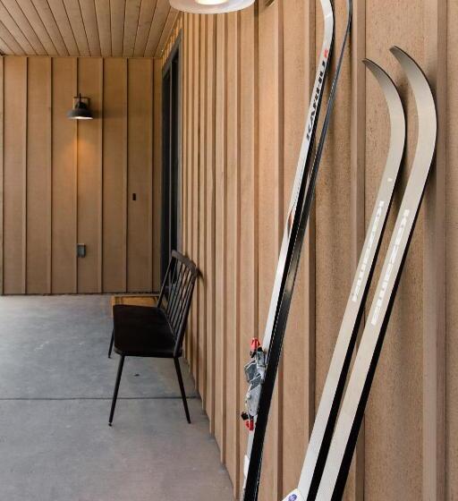 منزل غرفة نوم واحدة, 4 Bed Main House W Mother In Law Suite And Hot Tub