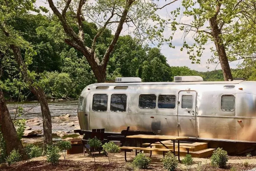 デラックススイート, Autocamp Asheville