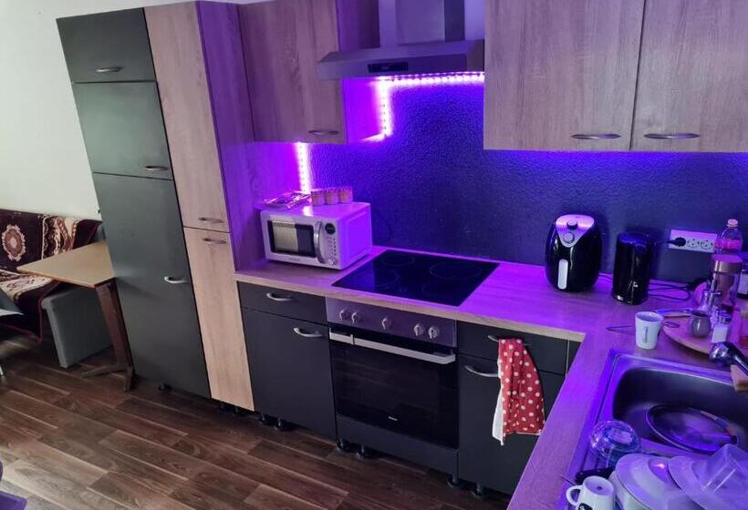 اتاق استاندارد, Blühauf Essen,schlafen And More