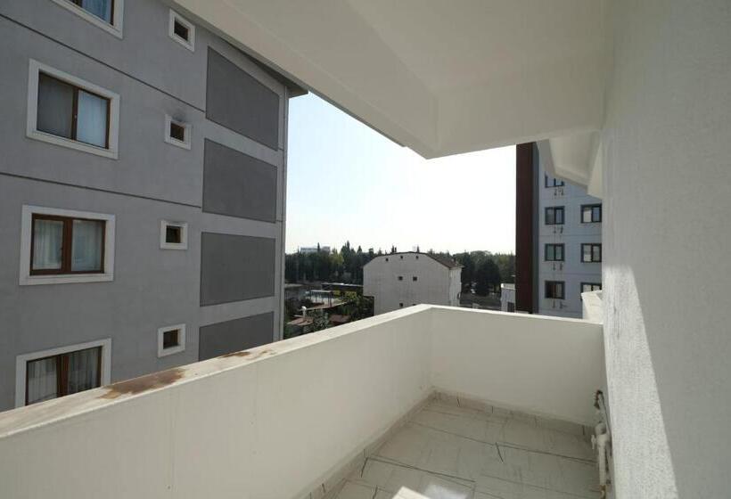 标准间带阳台, Cevvo