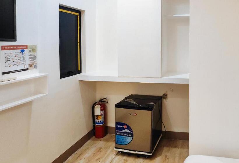 اتاق استاندارد یک نفره, Reddoorz @ Innzz Apartel