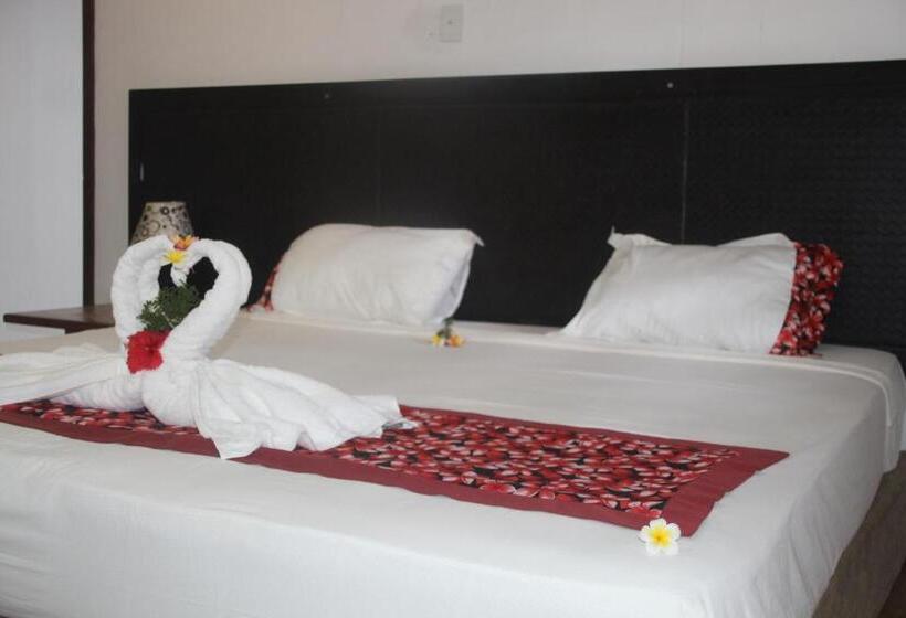 بانگلوی استاندارد, Mana Backpackers And Dive Resort