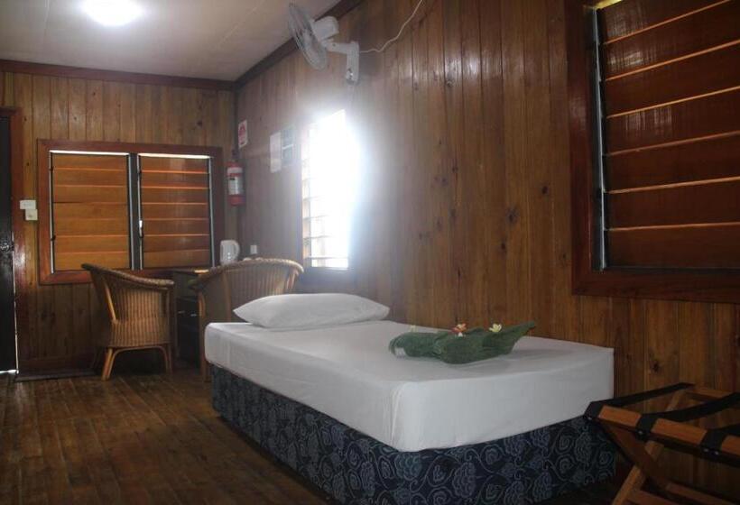 اتاق خانوادگی با چشم‌انداز دریا, Mana Backpackers And Dive Resort