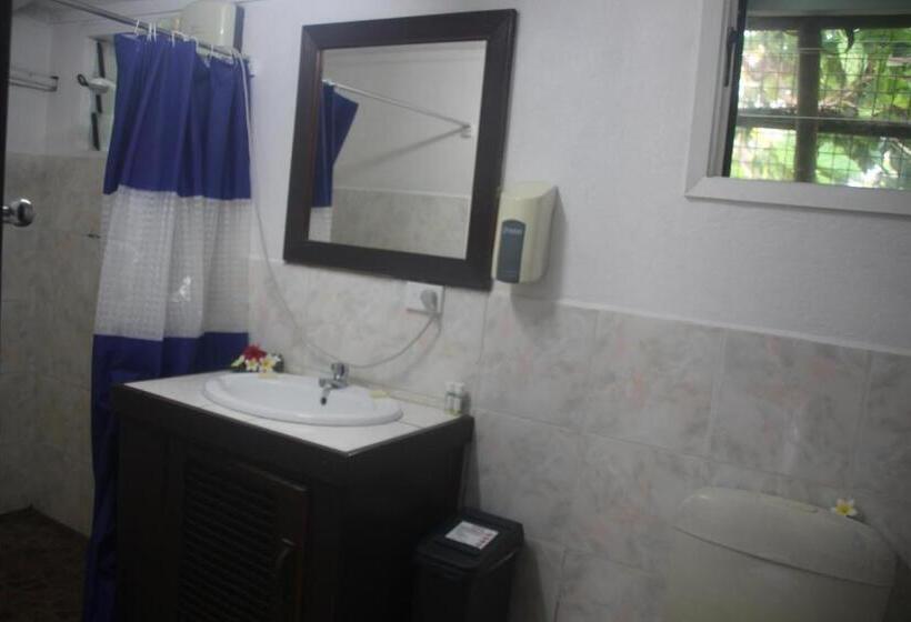 اتاق اکونومی, Mana Backpackers And Dive Resort