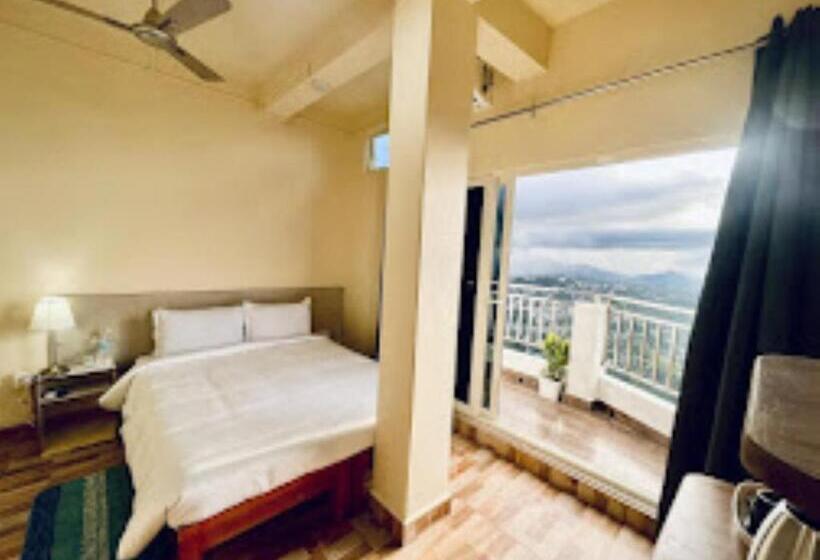 스탠다드 룸 킹사이즈 침대, Aizawl Guest House, Aizwal