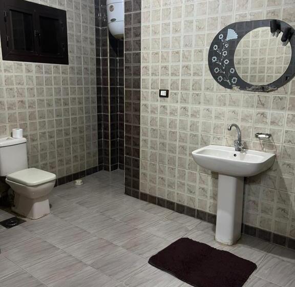 اتاق استاندارد با چشمانداز کوهستان, Aoda Pyramids