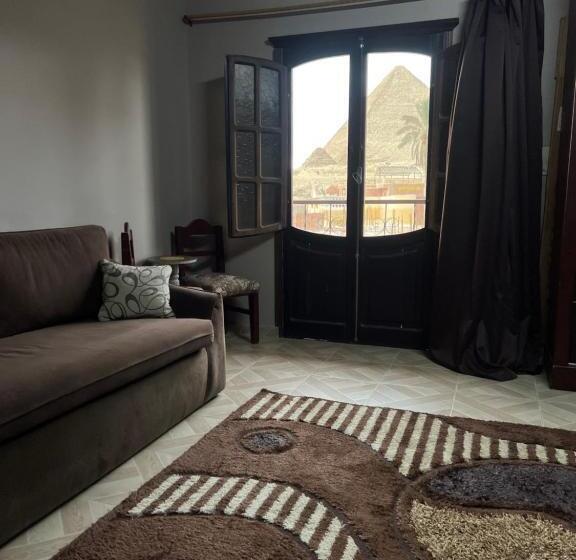 اتاق استاندارد با چشمانداز کوهستان, Aoda Pyramids