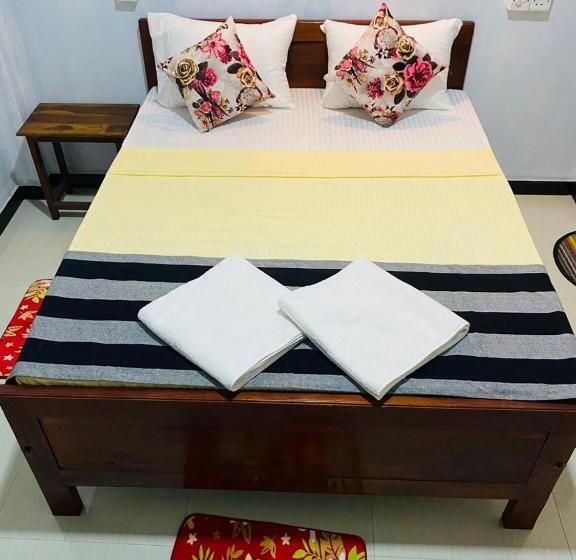 Номер Стандарт, Grand Freedom Udawalawe