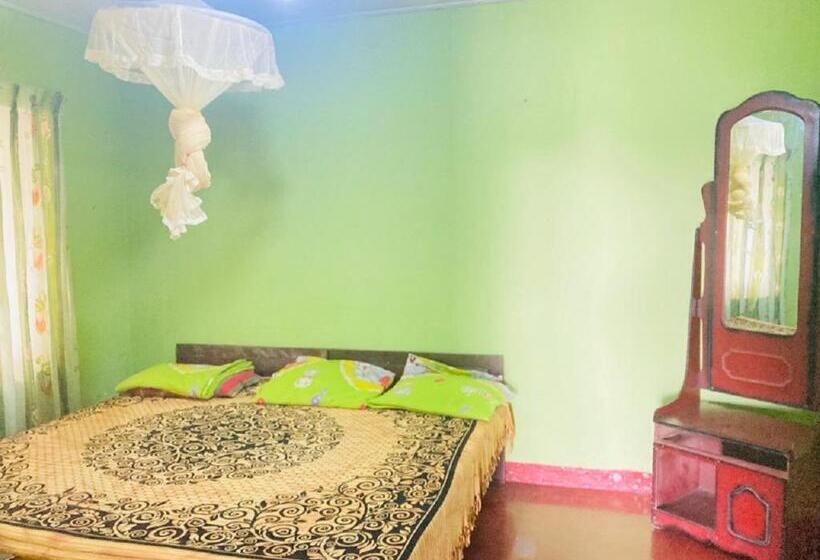 غرفة قياسية, Nisansala Guest