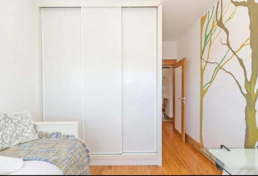 Chambre Standard, Passeio Levante