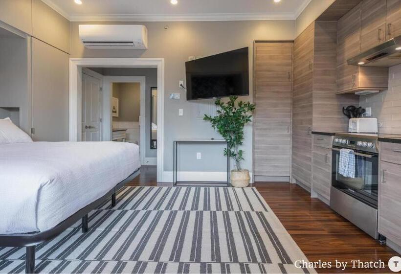 חדר סטודיו סטנדרד, J Miller Flats By Thatch