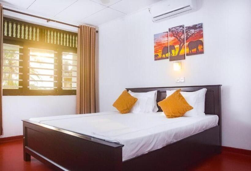 Номер Стандарт, The Beach House Hikkaduwa