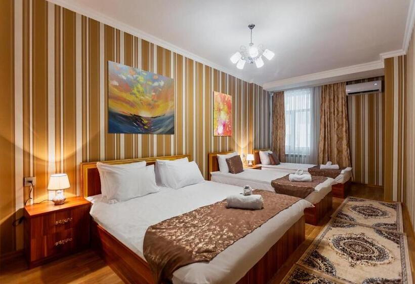 اتاق استاندارد سه نفره, Arivainn Center