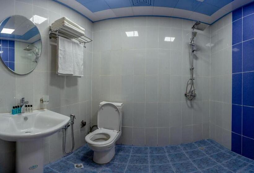 اتاق استاندارد چهار تخته, Arivainn Center