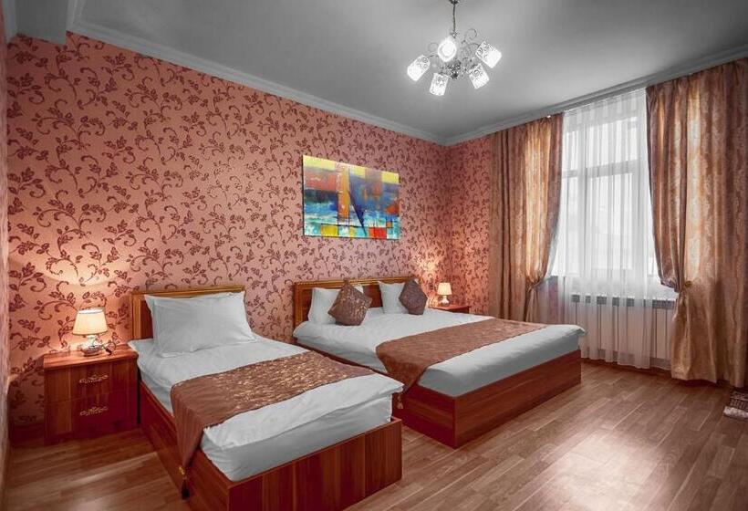 سوییت خانوادگی, Arivainn Center