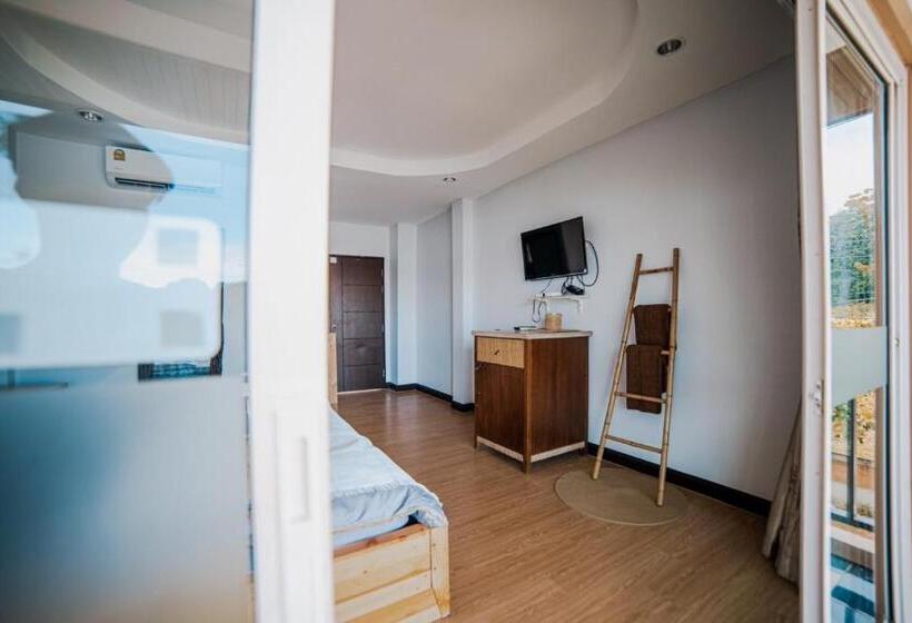 Стандартный Номер Кровать Кинг, Kirin Pool View Kohlarn