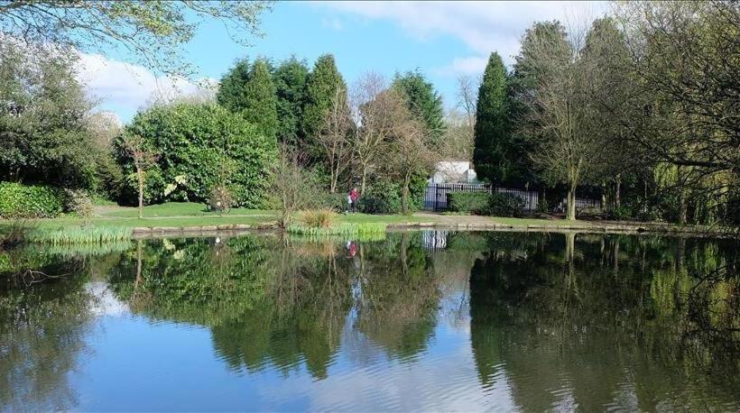 Дом 2 Спальни, Market Place Serviced Apartments, Leek