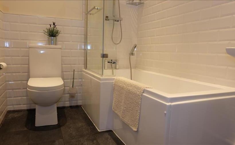 Апартаменты 1 Спальня, Market Place Serviced Apartments, Leek